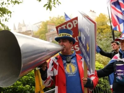 General election 2019: Anti-Brexit campaigner Steve Bray to stand for Lib Dems