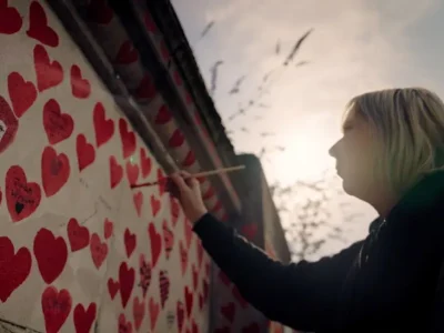A Wall of Hearts: The guardians of the Covid memorial