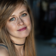 Chainsaw Man Star Sarah Wiedenheft to Attend MCM Comic Con in May