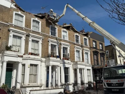 Homes evacuated in Notting Hill building collapse