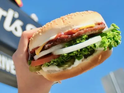 'Top tier' US fast food chain confirms UK launch with free burgers