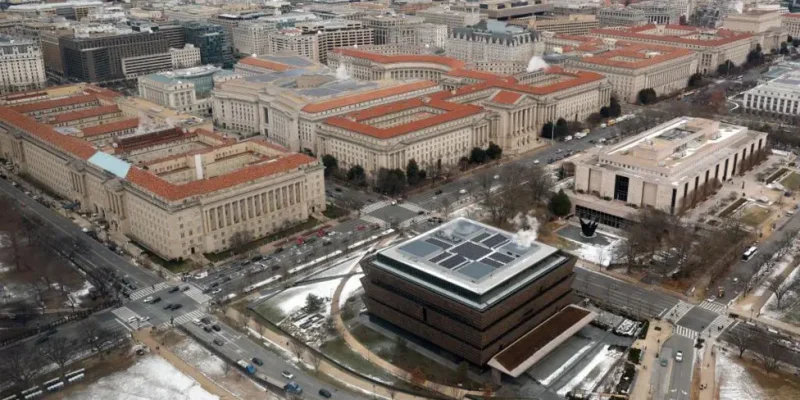 Trump targets 'anti-American ideology' at Smithsonian museums